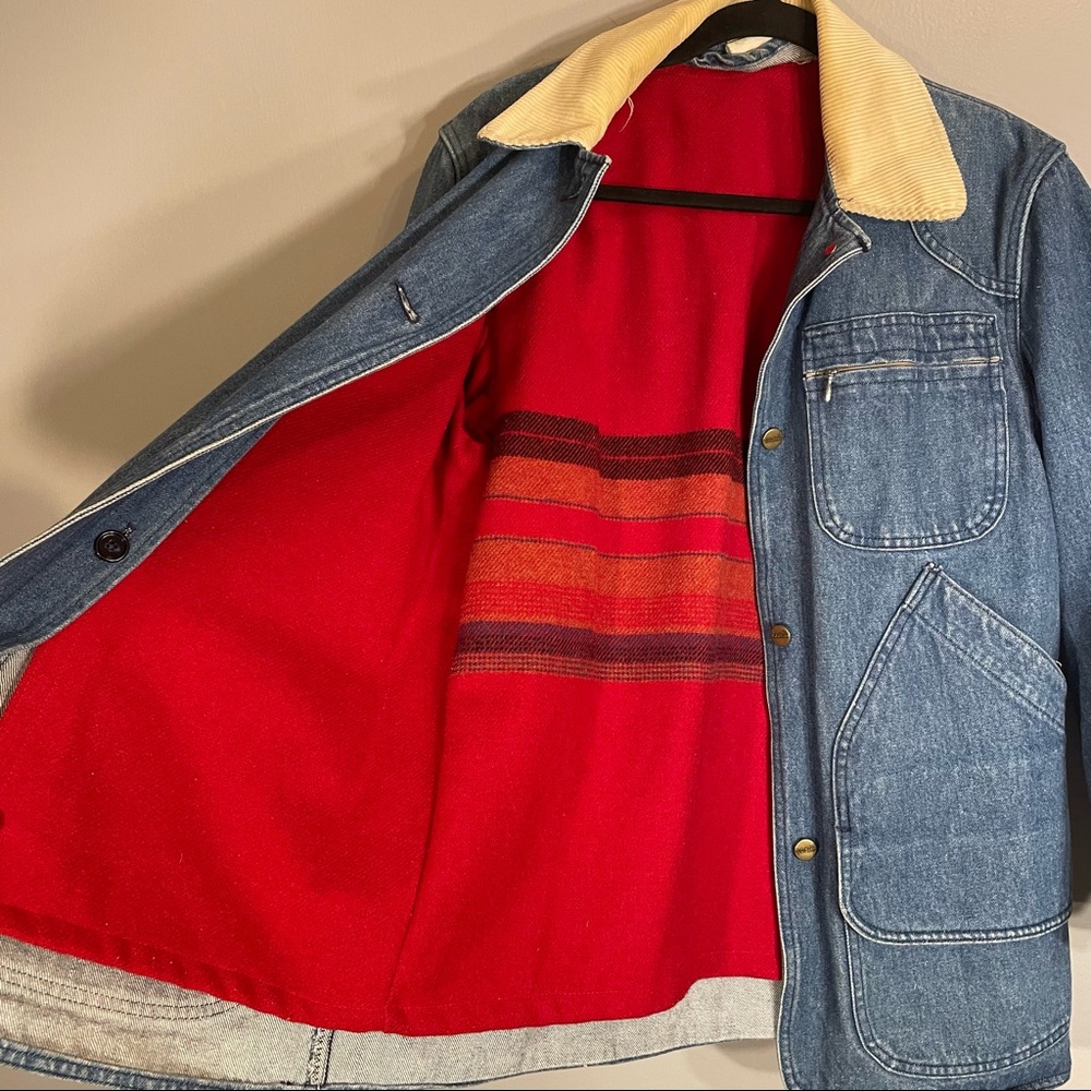 Vintage L.L. Bean Red Wool Blend Lined Corduroy Trim Heavy Denim Barn Coat Sz M - Picture 8 of 16